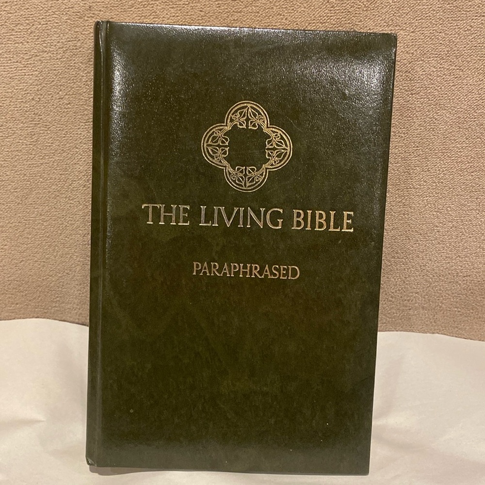 Living Bible Paraphrased printed January 1980 good used condition no writing